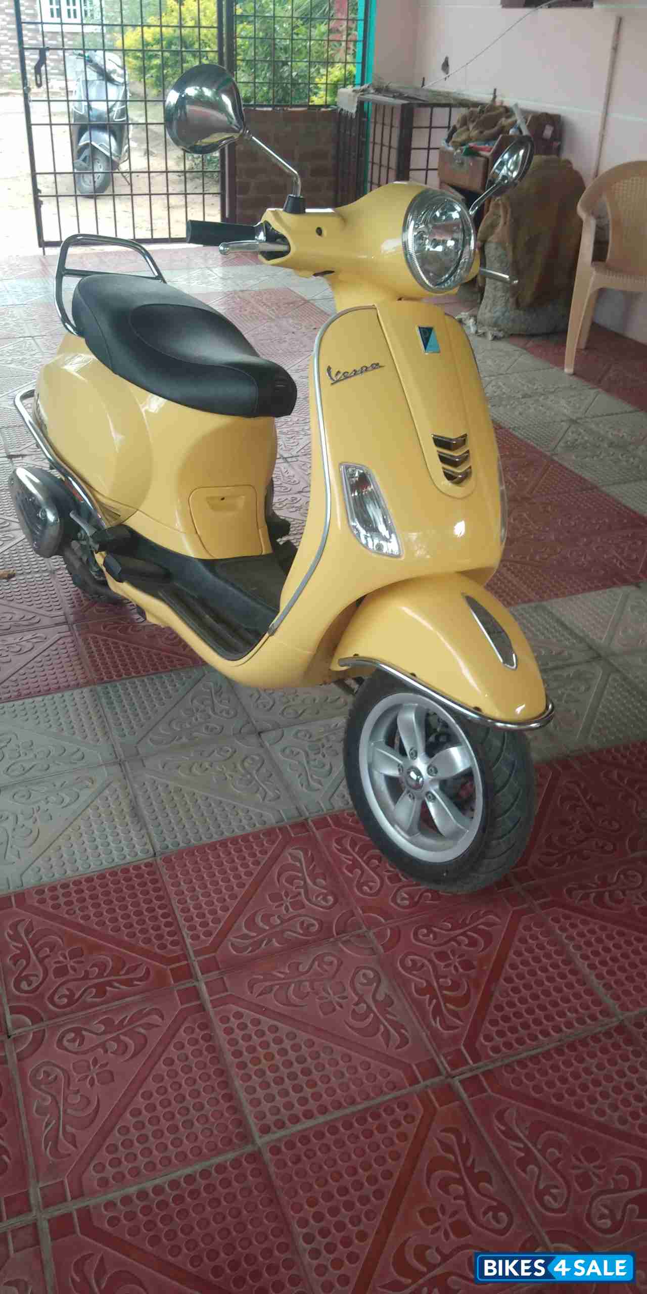 Vespa VXL 150