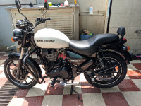 White Royal Enfield Thunderbird X 350