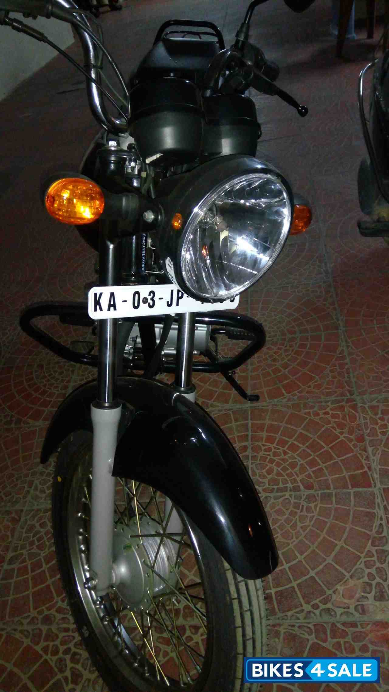 Bajaj CT 100B