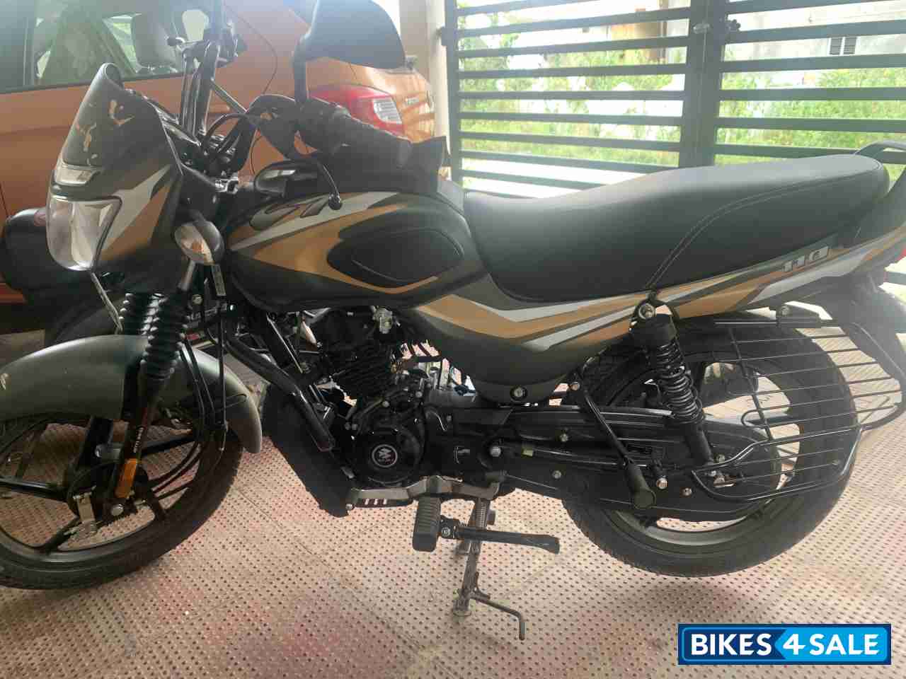 Bajaj ct110 best sale army colour