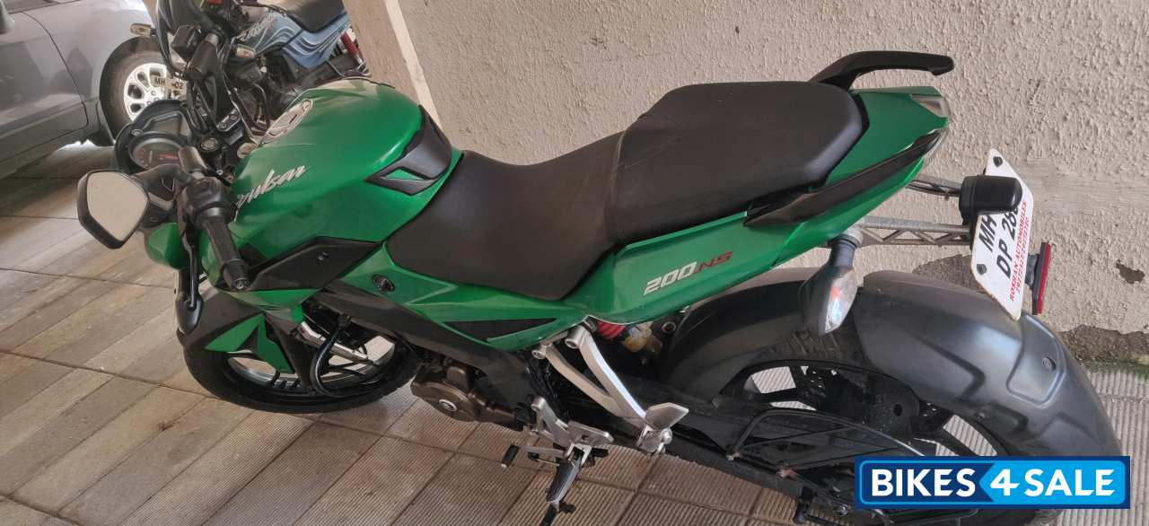 Green Bajaj Pulsar 200 NS