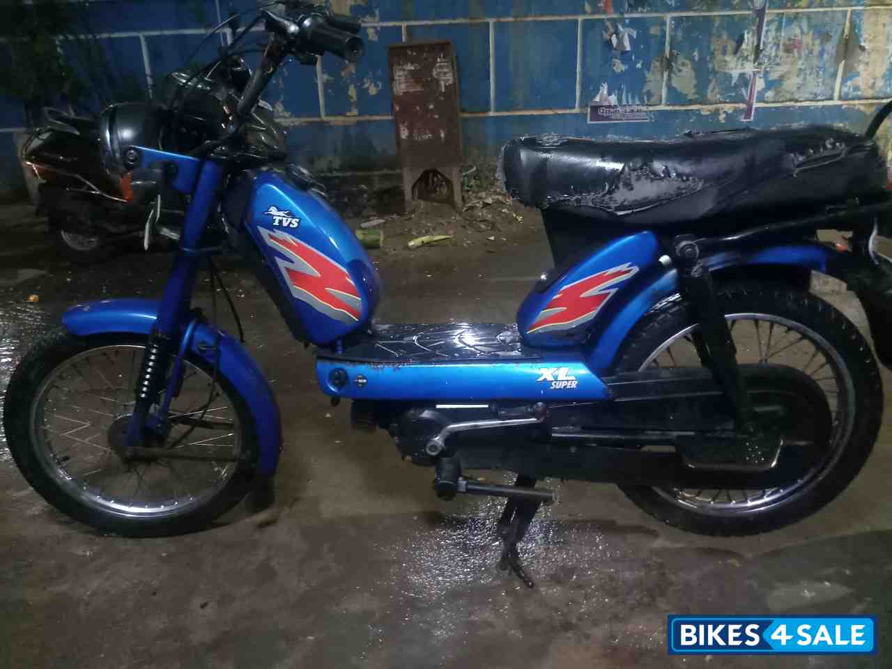 Blue TVS XL Super