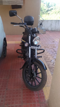 Blue Bajaj Avenger Street 150