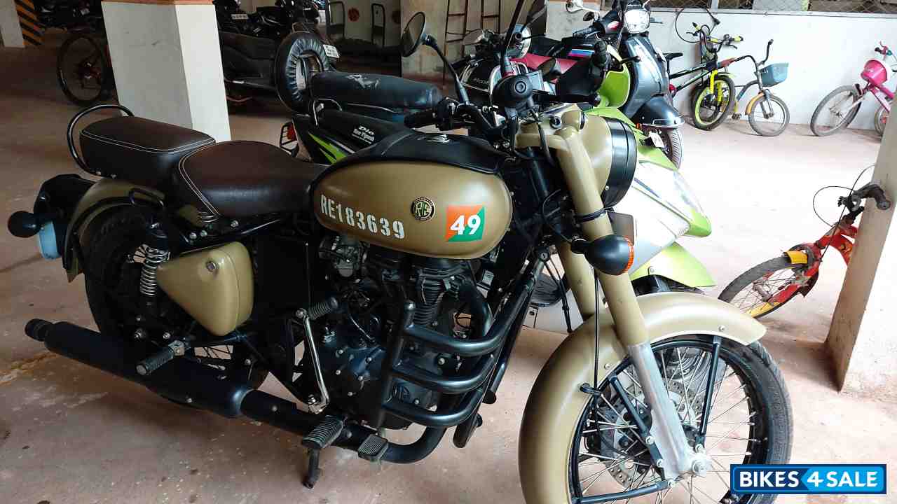 Royal Enfield Classic Desert Storm