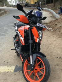 Ktm Electric Orange KTM Duke 200