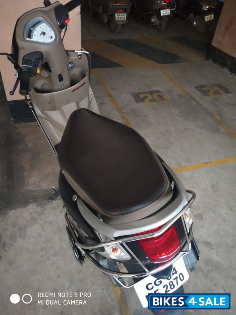 Matte Black TVS Scooty Zest