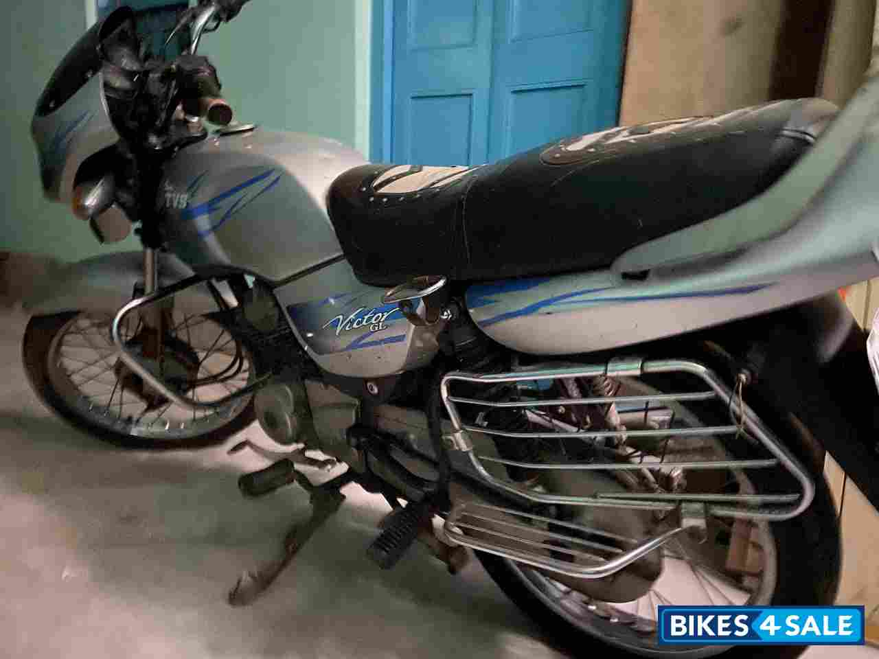 TVS Victor GL