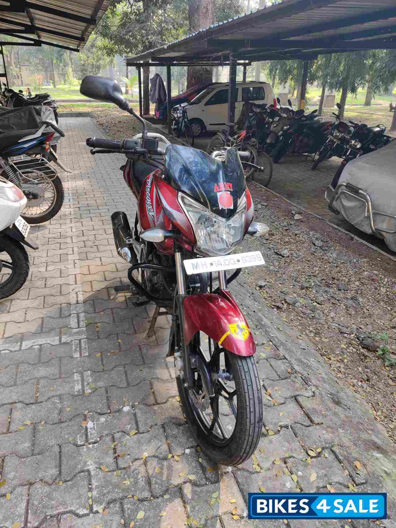 Bajaj Discover 125 ST