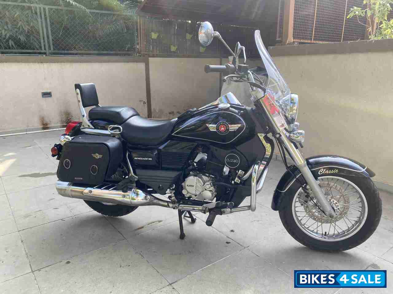 Black UM Renegade Commando Classic Black UM Renegade Commando Classic