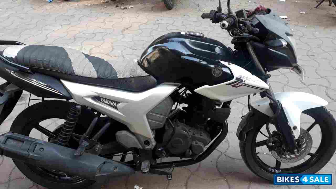 szr yamaha bike price