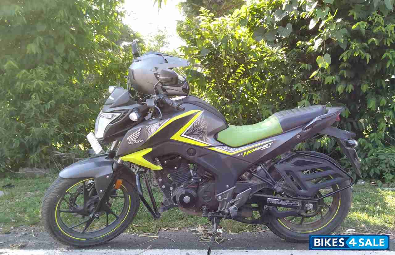 Used 18 Model Honda Cb Hornet 160r For Sale In Malda Id Bikes4sale