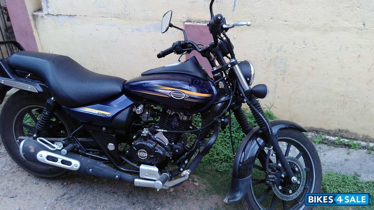 Bajaj Avenger Street 150