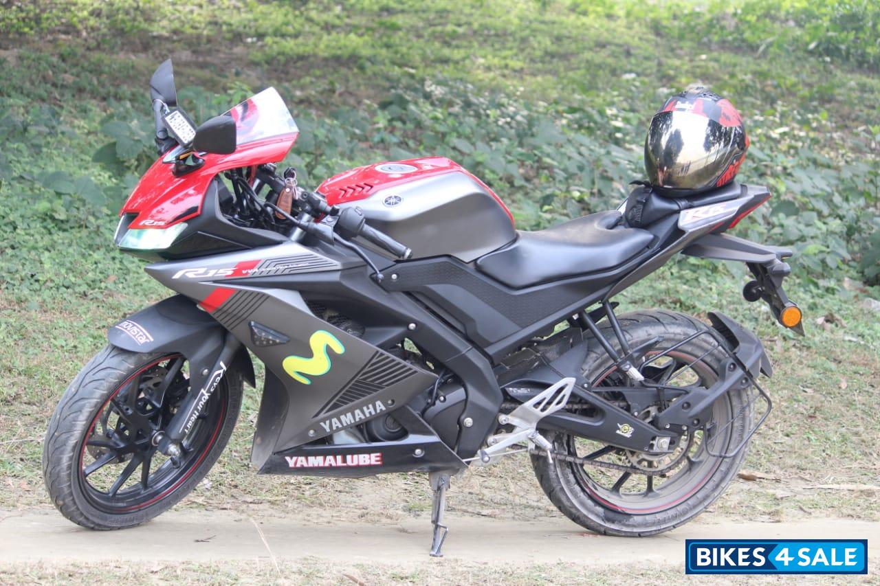 Grey Yamaha YZF R15 V3