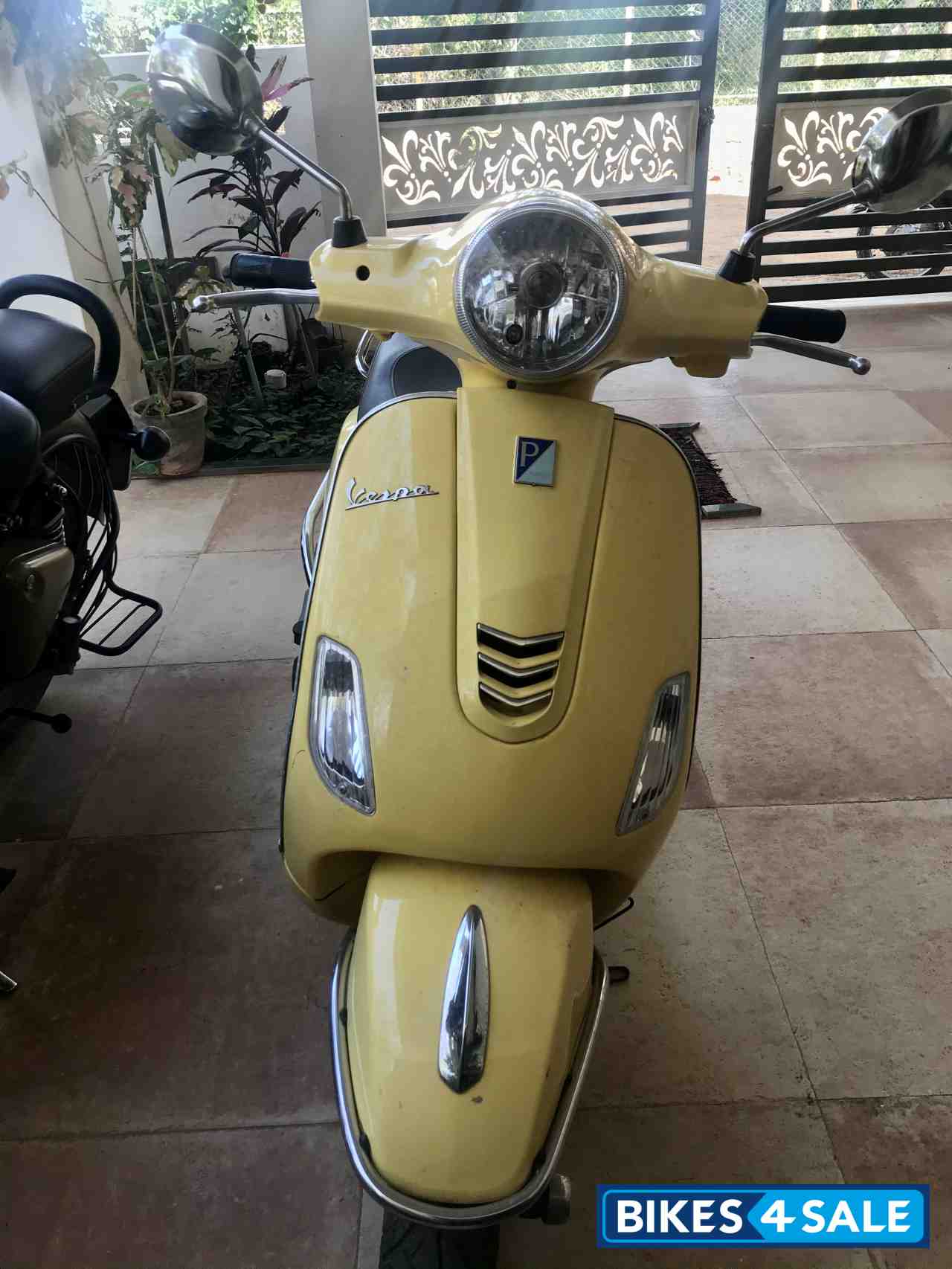 Yellow Vespa Vxl 150 Picture 1 Bike Id 310758 Bike Located In Tumkur Bikes4sale 9496