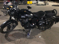 Royal Enfield Classic Stealth Black