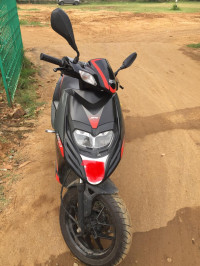 Black & Red Aprilia SR 150