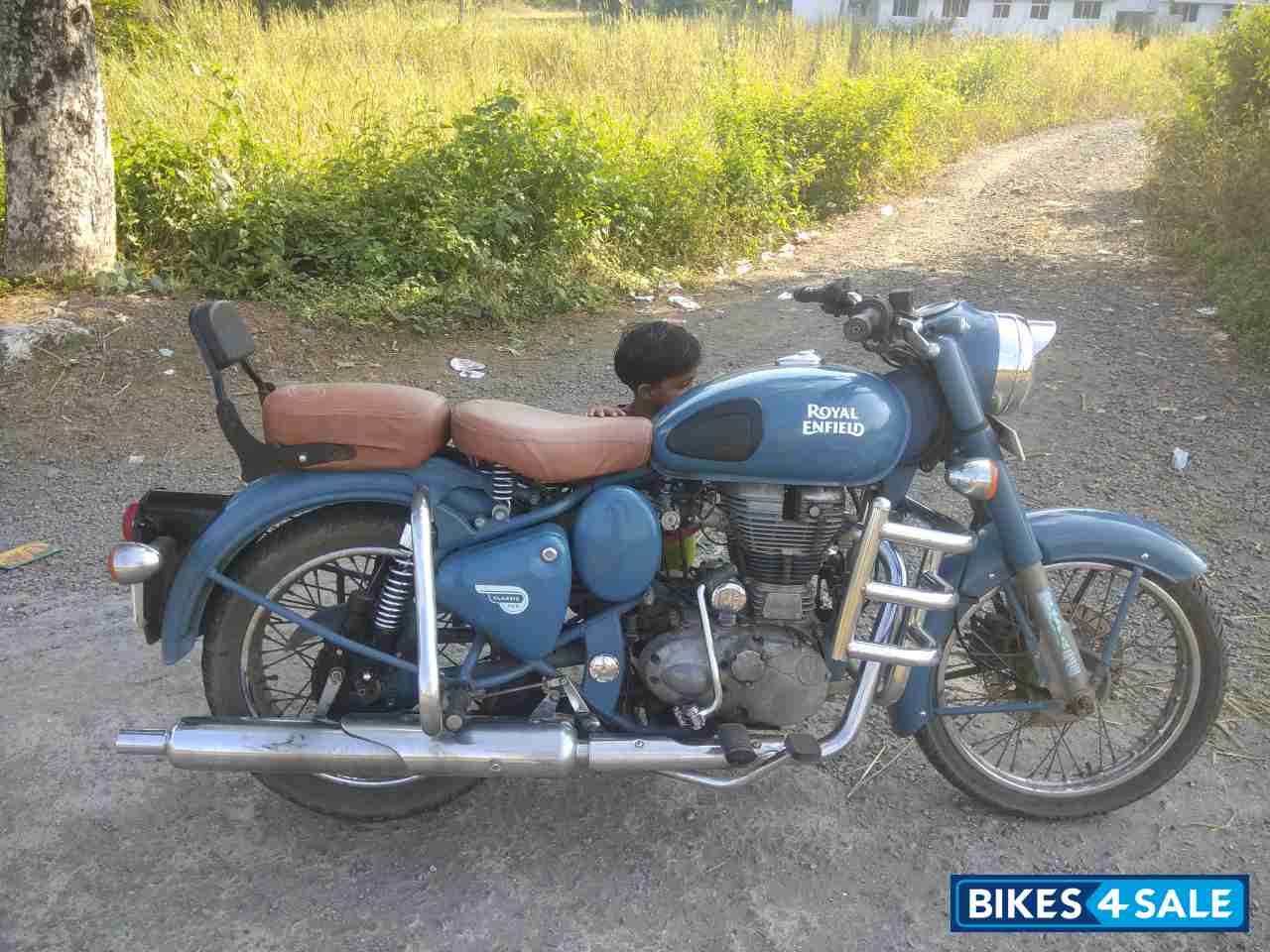 Royal Enfield Classic Squadron Blue