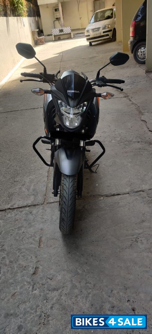 Used 18 Model Honda Cb Hornet 160r For Sale In Ahmedabad Id Bikes4sale