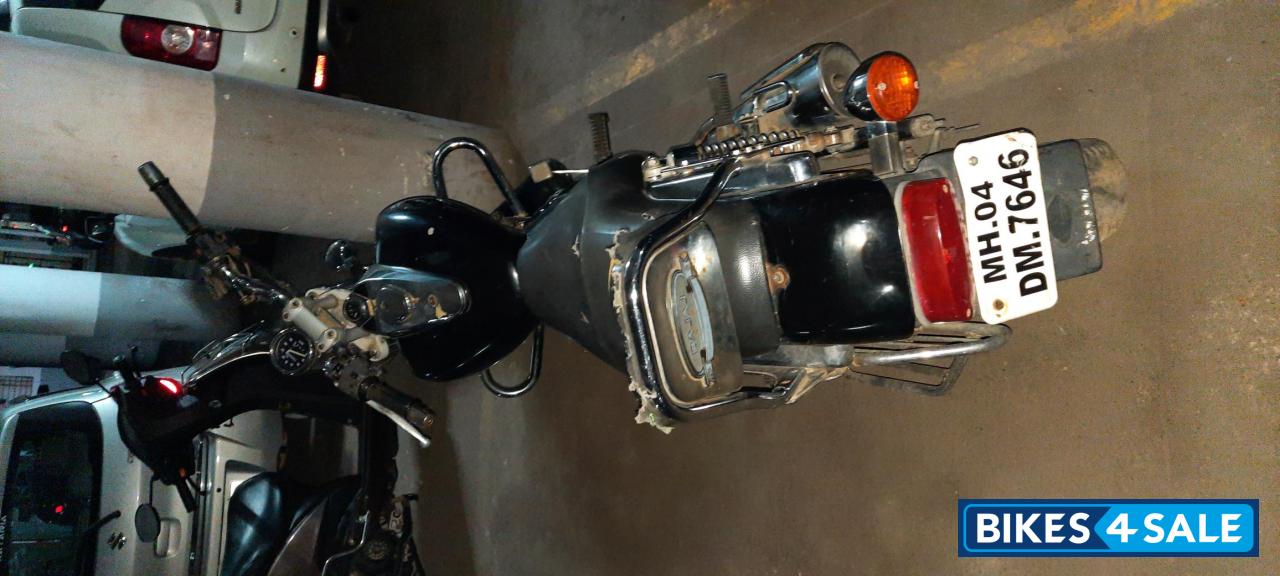 Bajaj Avenger 200 DTS-i Bajaj Avenger 200 DTS-i