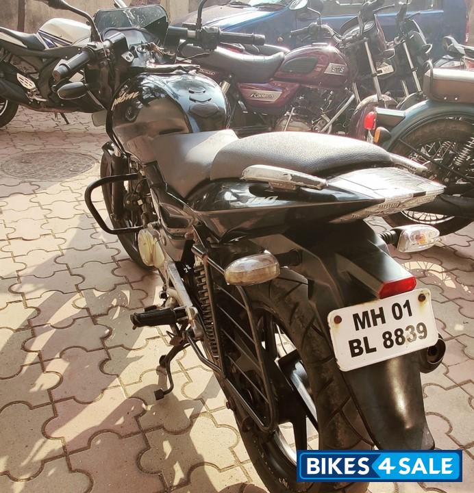 Black Bajaj Pulsar 180 DTSi Black Bajaj Pulsar 180 DTSi