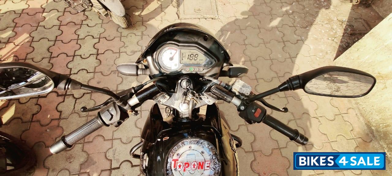 Black Bajaj Pulsar 180 DTSi Black Bajaj Pulsar 180 DTSi