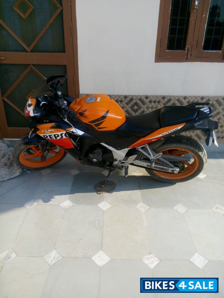 Orange Honda CBR 250R ABS Orange Honda CBR 250R ABS