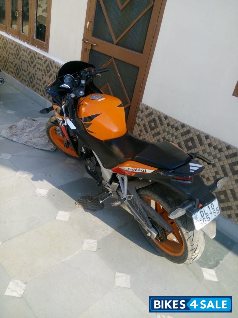 Orange Honda CBR 250R ABS Orange Honda CBR 250R ABS