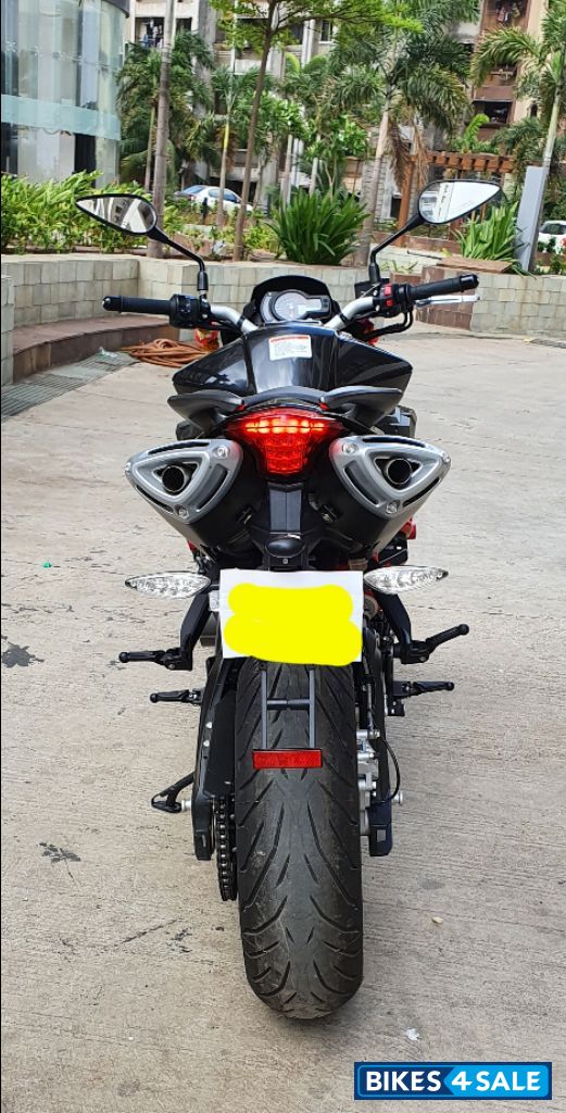 Black Benelli TNT 600 i Black Benelli TNT 600 i
