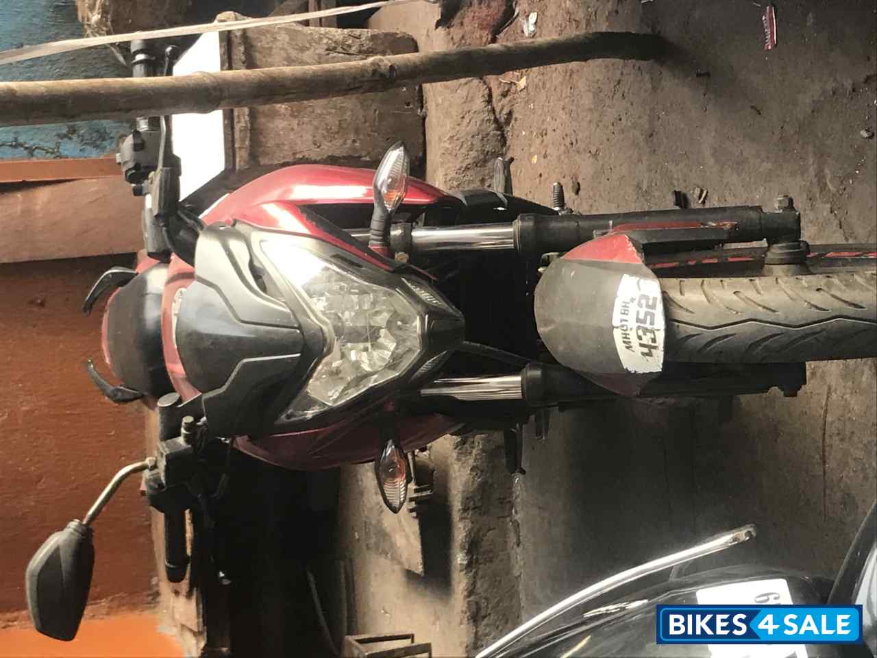 Red Bajaj Pulsar 200 NS