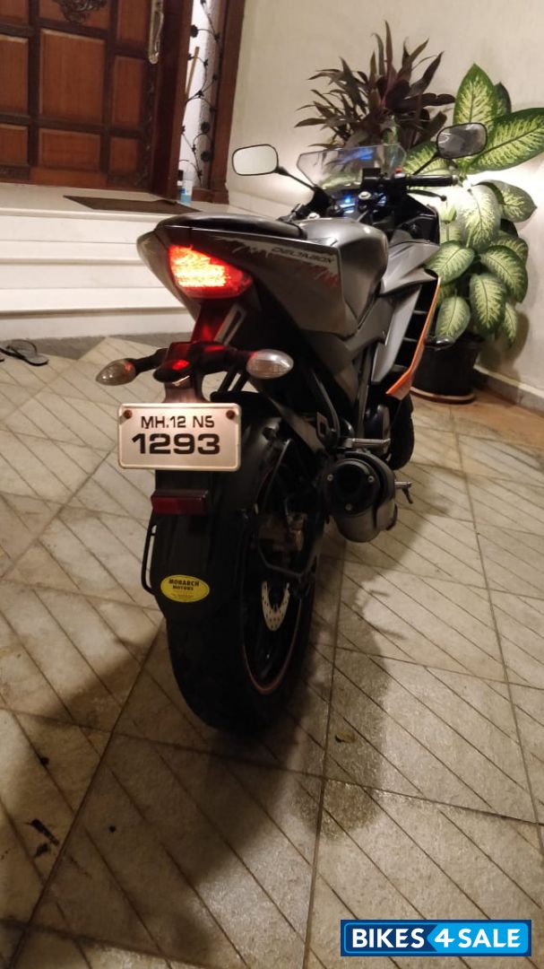 Yamaha YZF R15 V2 Yamaha YZF R15 V2