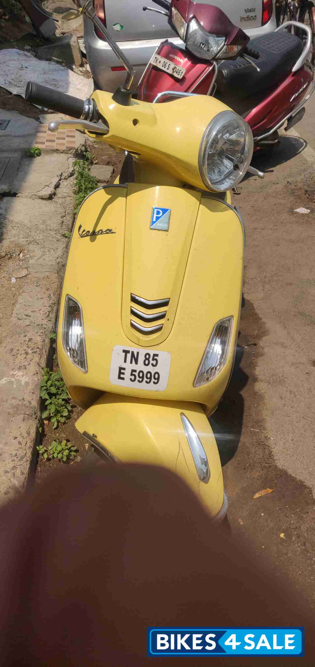 Vespa Elegante 150