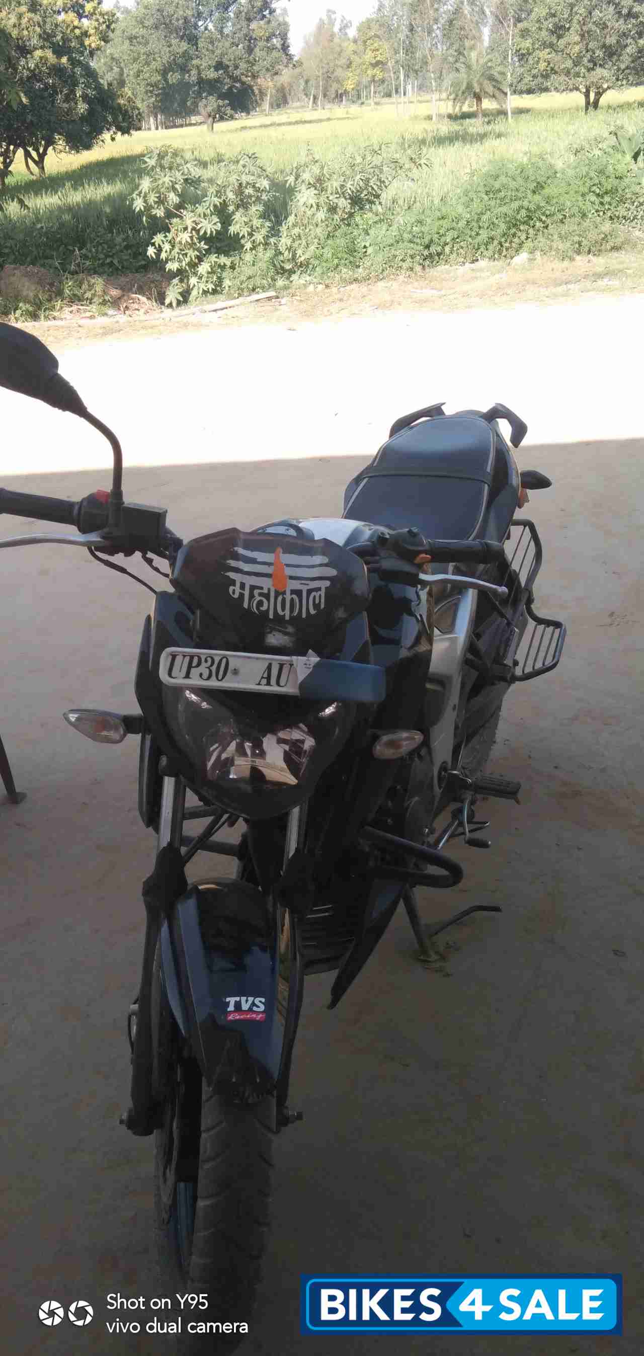 Used 19 Model Tvs Apache Rtr 160 4v For Sale In Hardoi Id Black White Colour Bikes4sale