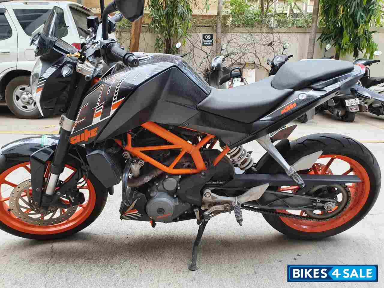 Used 2014 model KTM Duke 390 for sale in Pune. ID 328713 - Bikes4Sale