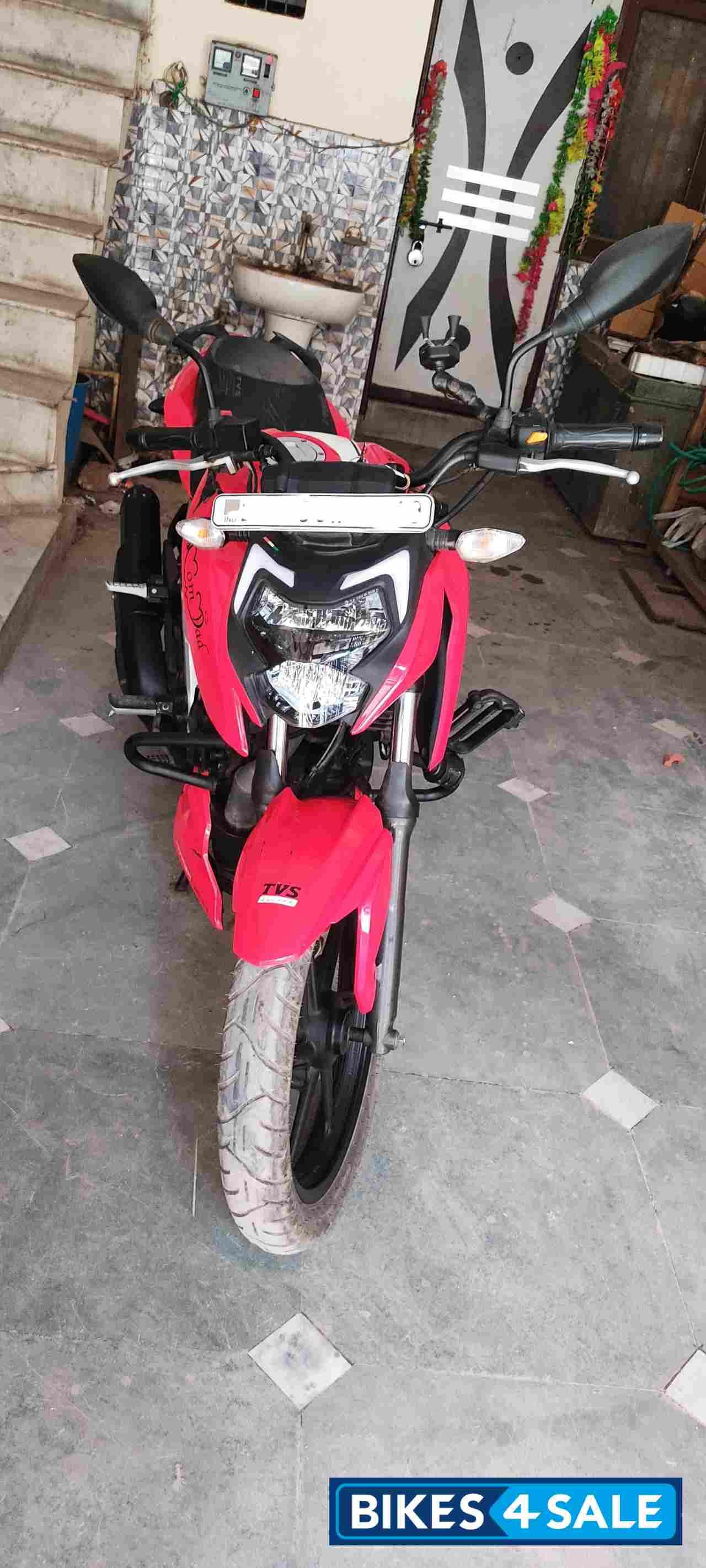 Used Model Tvs Apache Rtr 160 4v Bs6 For Sale In New Delhi Id Bikes4sale