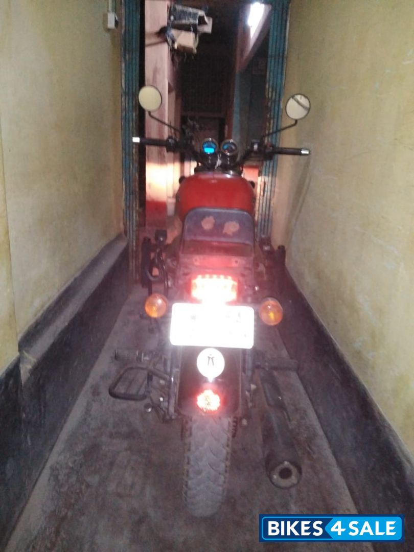 Red Royal Enfield Thunderbird X 350 Red Royal Enfield Thunderbird X 350