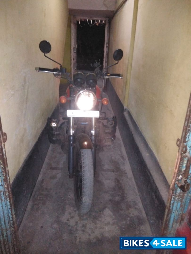 Red Royal Enfield Thunderbird X 350 Red Royal Enfield Thunderbird X 350