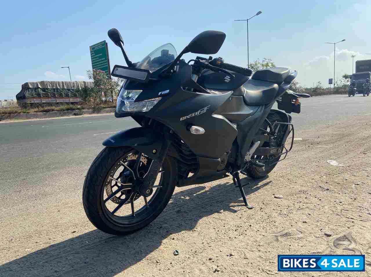 Matte Black Suzuki Gixxer SF 250 BS6