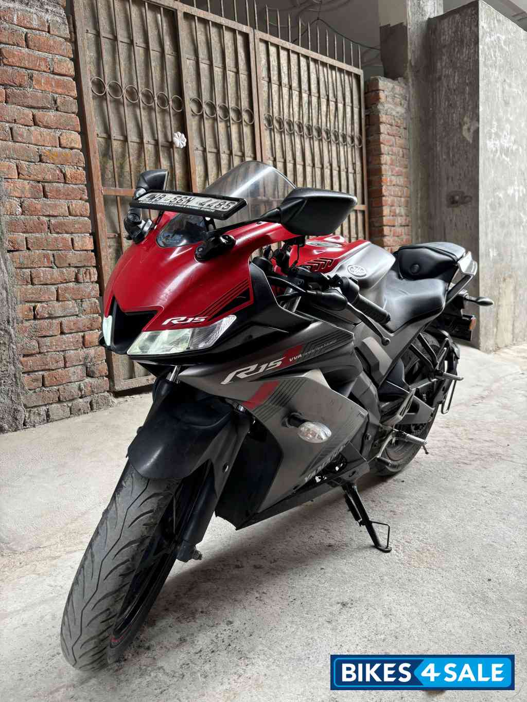 Thunder Grey Yamaha YZF R15 V3