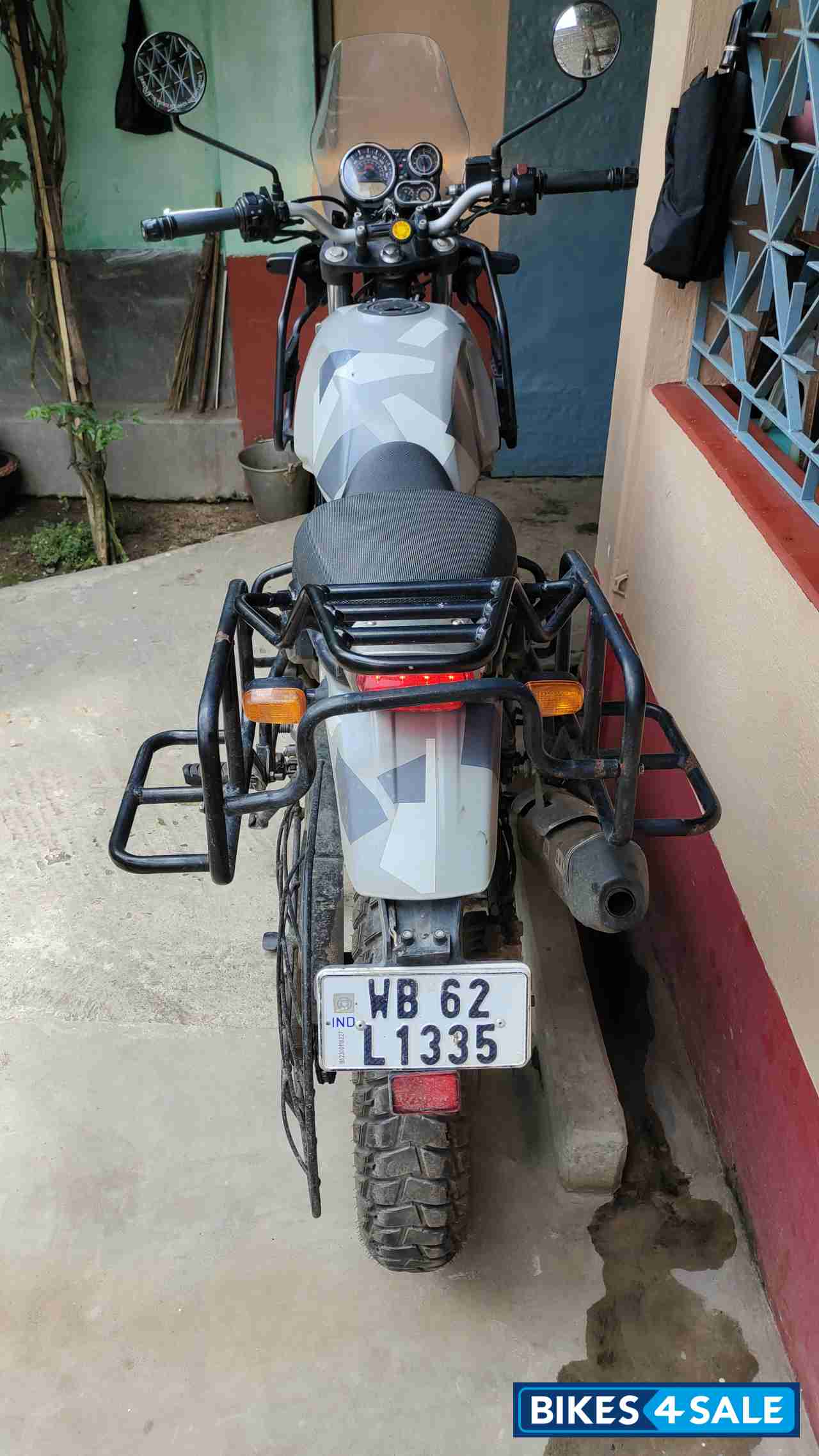 Gray Royal Enfield Himalayan Gray Royal Enfield Himalayan