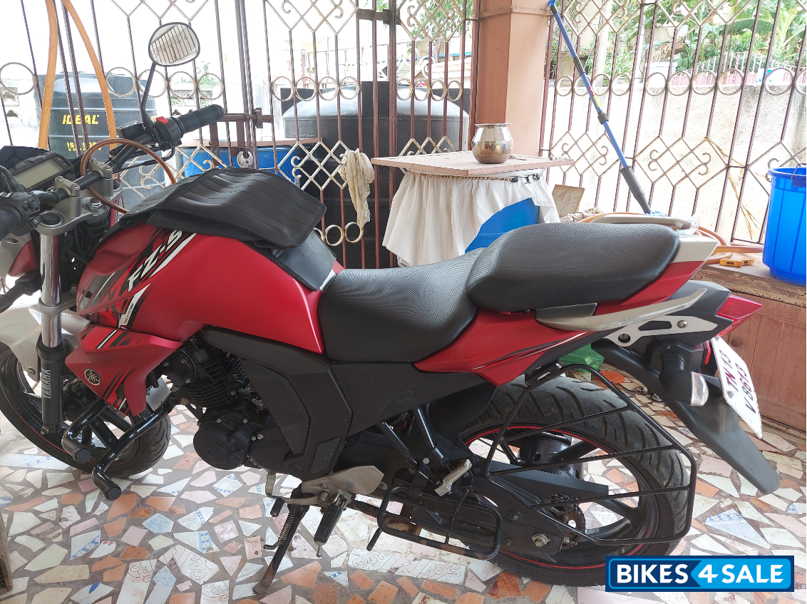 Yamaha FZ-S FI V2 Yamaha FZ-S FI V2