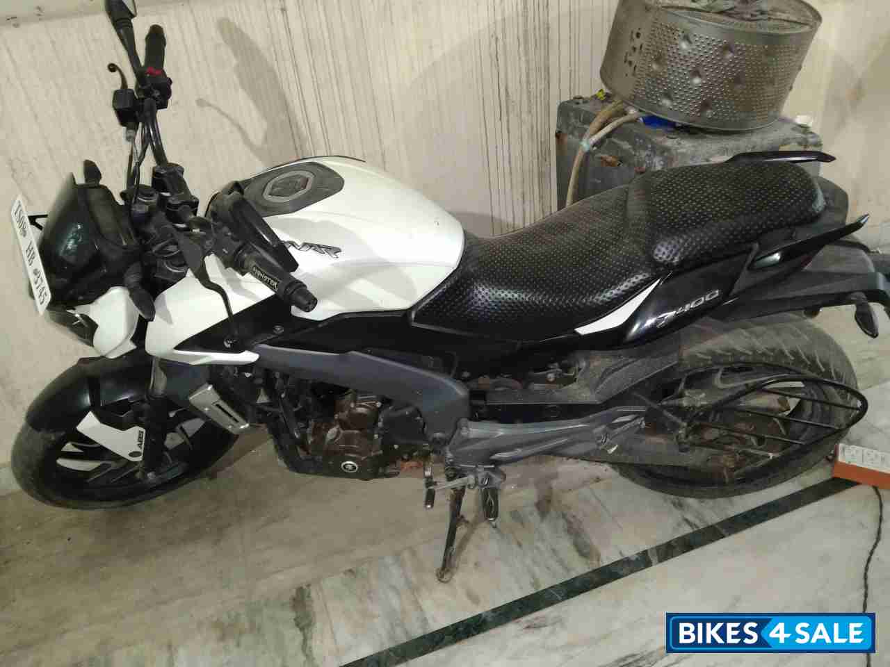 Bajaj Dominar 400 Bajaj Dominar 400