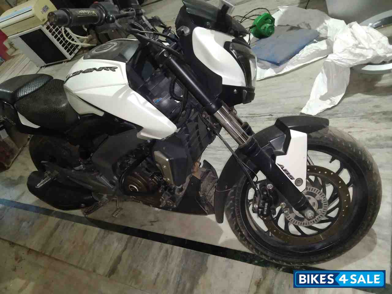 Bajaj Dominar 400 Bajaj Dominar 400