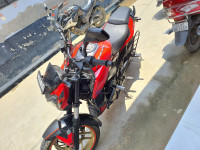 Red Bajaj Dominar 400 Disc