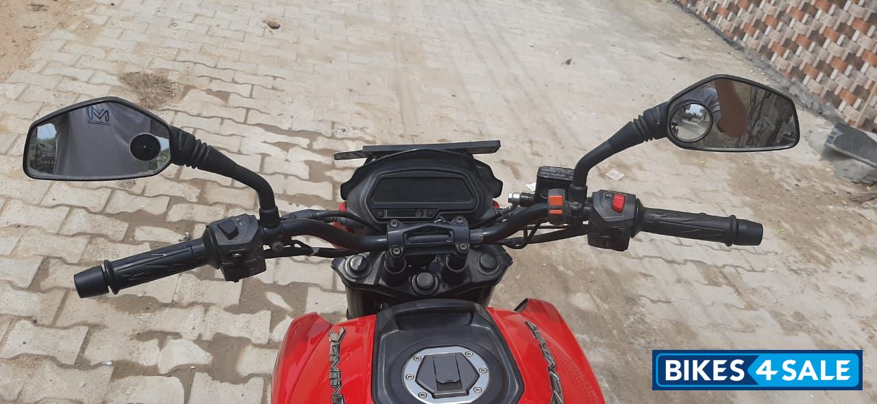 Red Bajaj Dominar 400 Red Bajaj Dominar 400