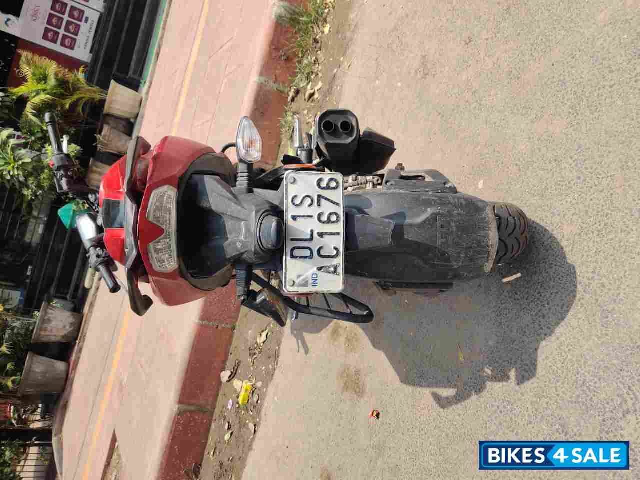 TVS Apache RTR 200 4V TVS Apache RTR 200 4V