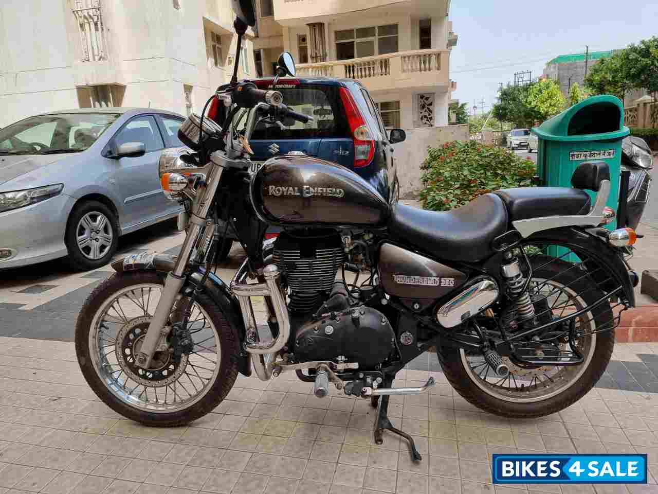 Lighting Royal Enfield Thunderbird 350 Lighting Royal Enfield Thunderbird 350