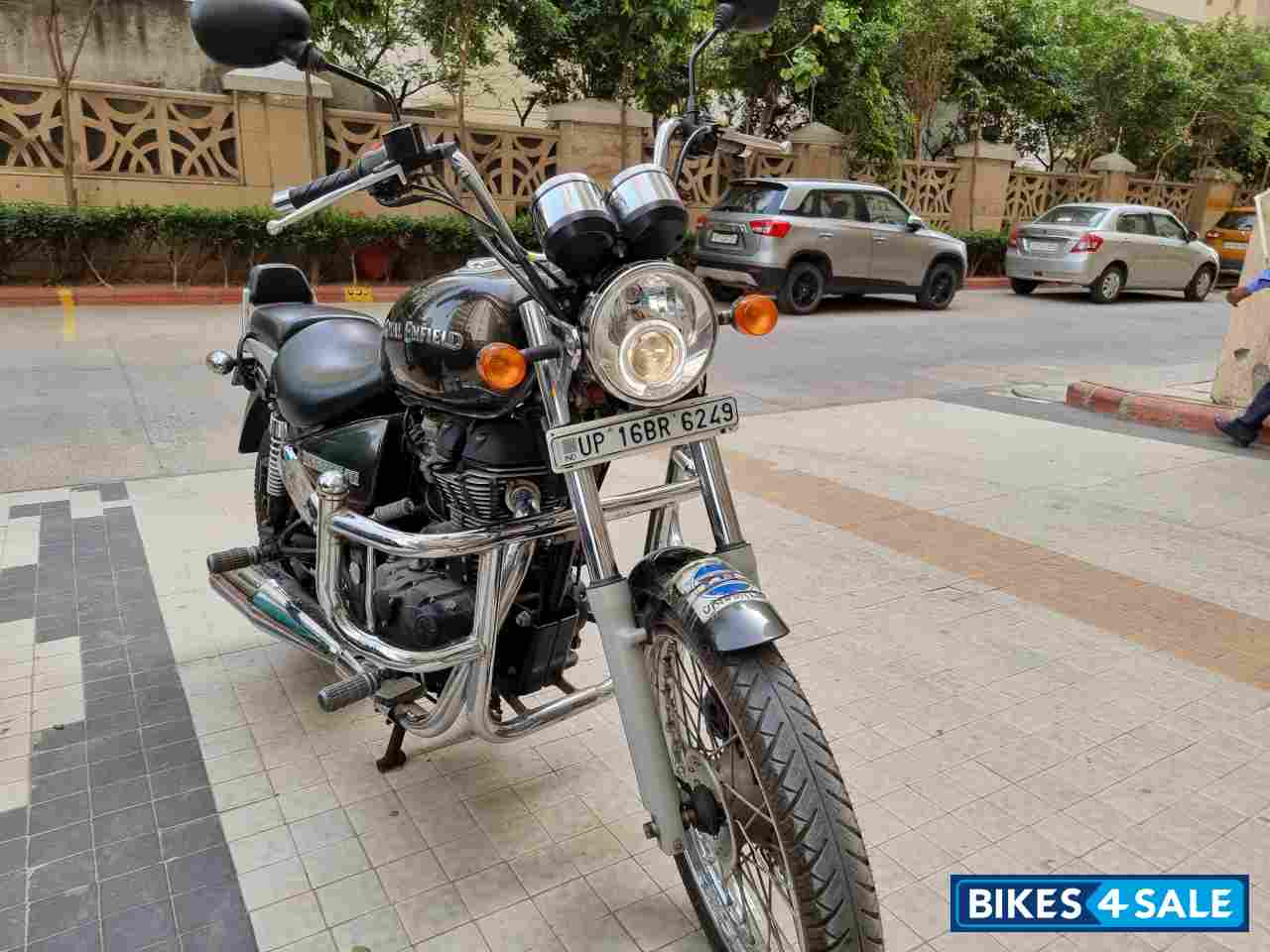 Lighting Royal Enfield Thunderbird 350 Lighting Royal Enfield Thunderbird 350