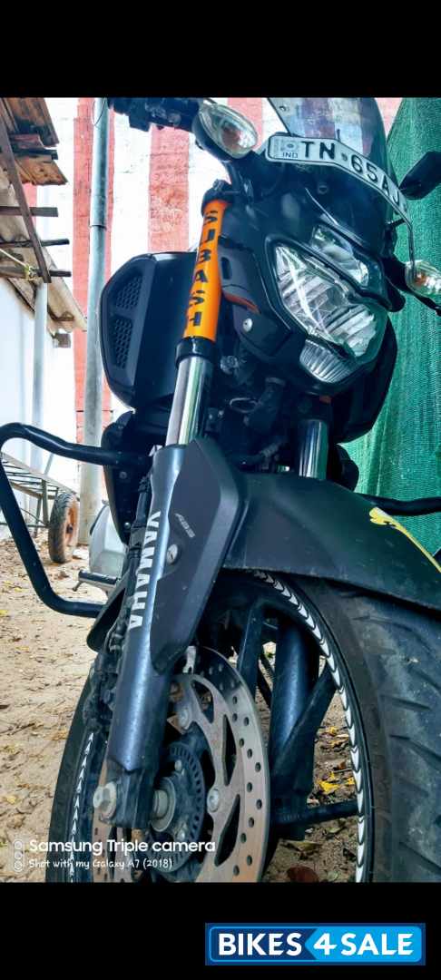 Met Black Yamaha FZ-S FI V3 Met Black Yamaha FZ-S FI V3