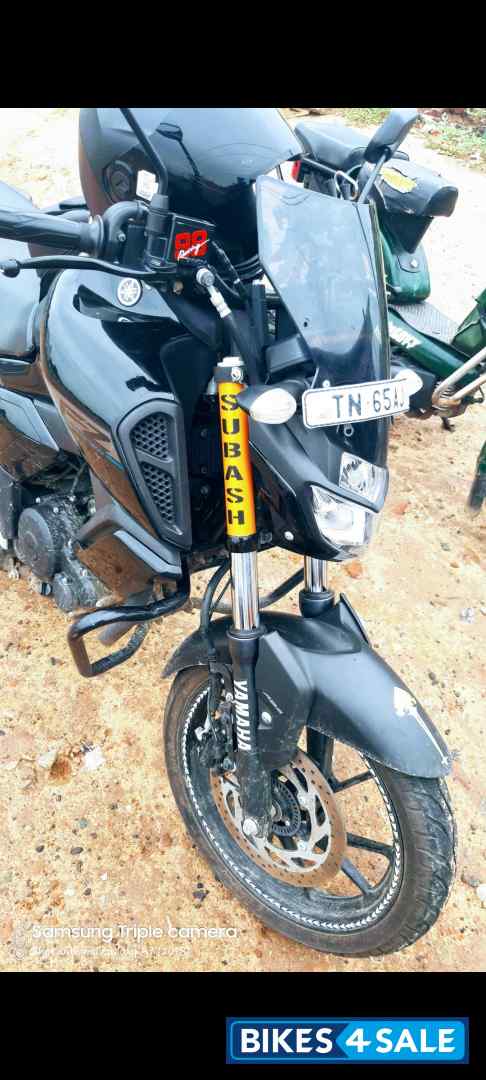 Met Black Yamaha FZ-S FI V3 Met Black Yamaha FZ-S FI V3