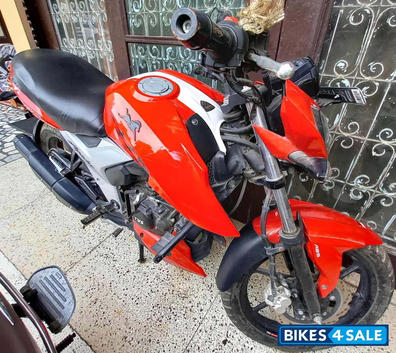 Used 19 Model Tvs Apache Rtr 160 4v For Sale In Ghaziabad Id Bikes4sale